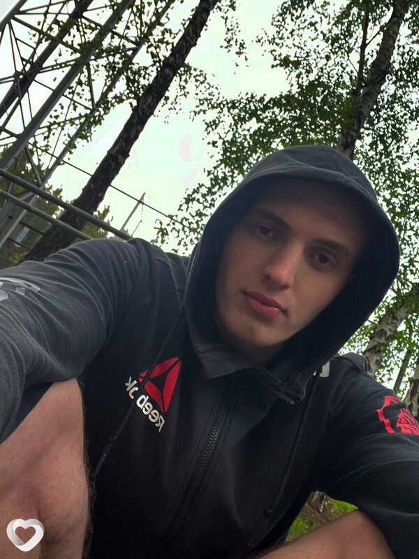 Максим, 22, Красноярске — анкета №2422777