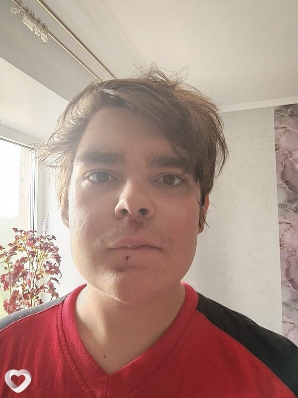 Александр, 22, Череповце — анкета №2423562