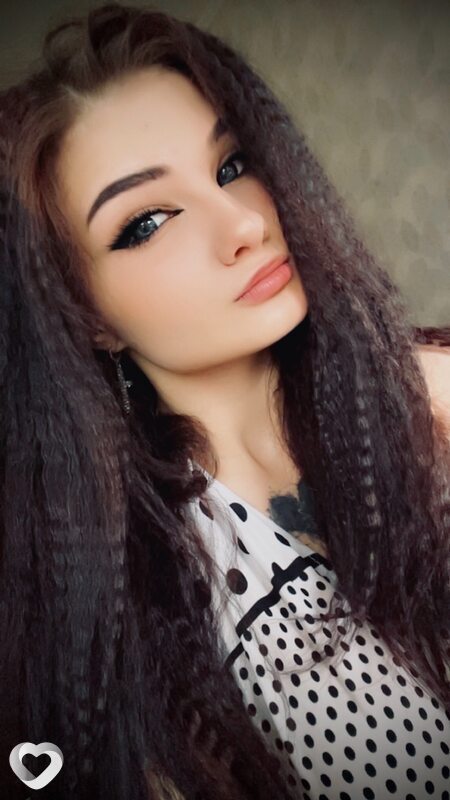 Виктория, 21, Курске — анкета №2423479