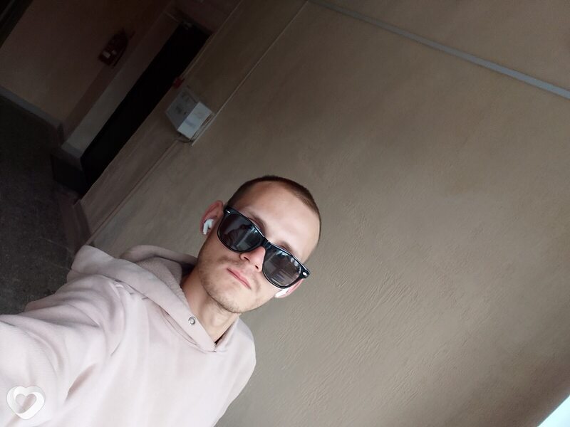 Серёжа, 28, Ульяновске — анкета №2424381