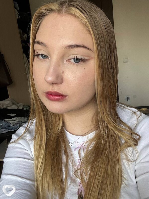 Алиса, 20, Белгороде — анкета №2424321