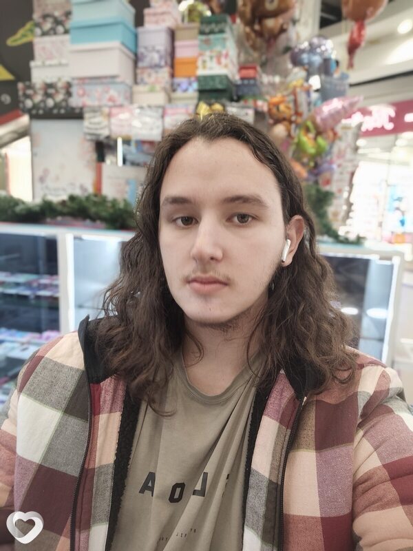 Артём, 22, Санкт-Петербурге — анкета №2424342