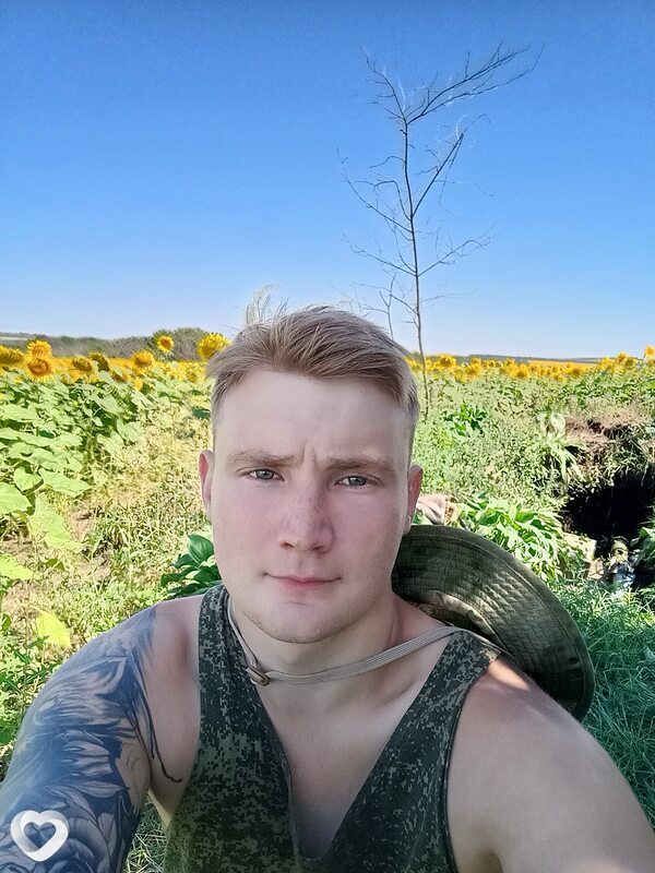 Максим, 27, Смоленске — анкета №2425229