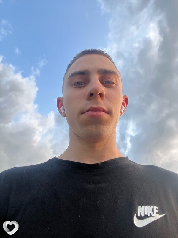 Павел, 21, Москве — анкета №2425168