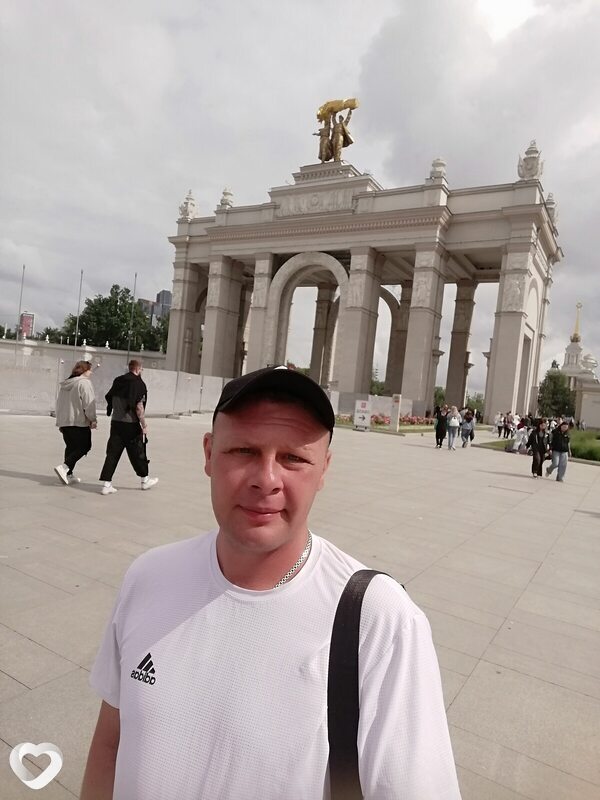 Михаил, 39, Солигорске — анкета №2425672