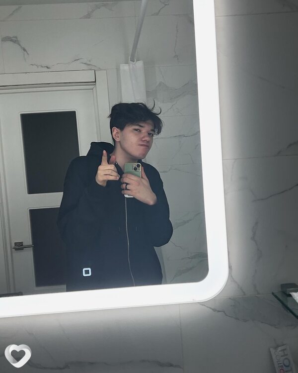 Алекс, 23, Хабаровске — анкета №2425996