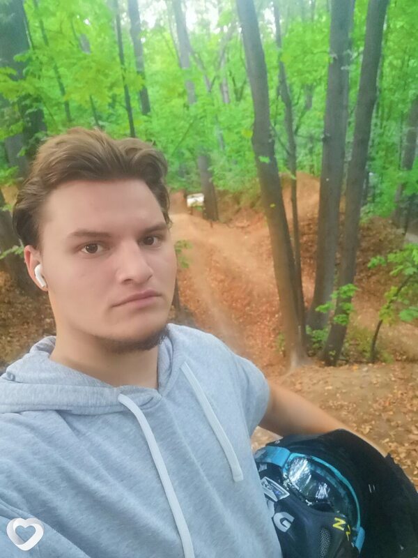 Сеня, 23, Альметьевске — анкета №2426223