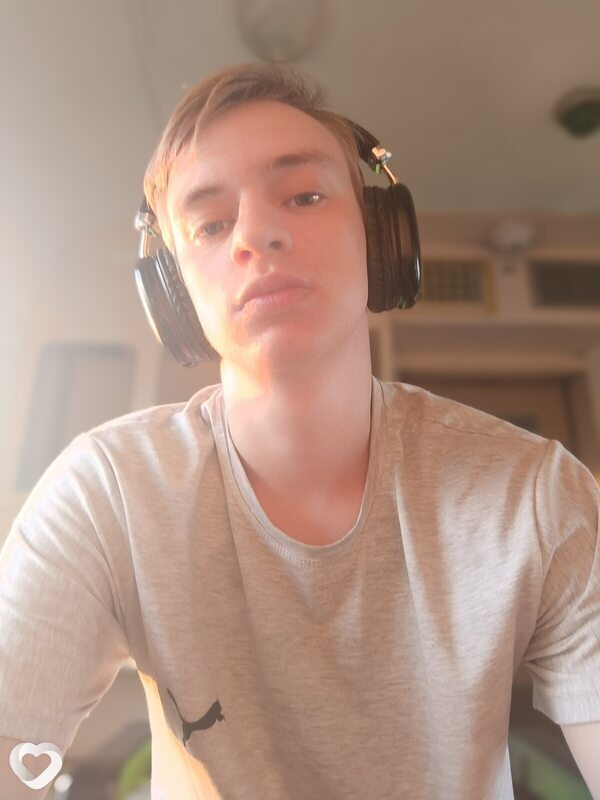 Андрей, 21, Тюмени — анкета №2426617