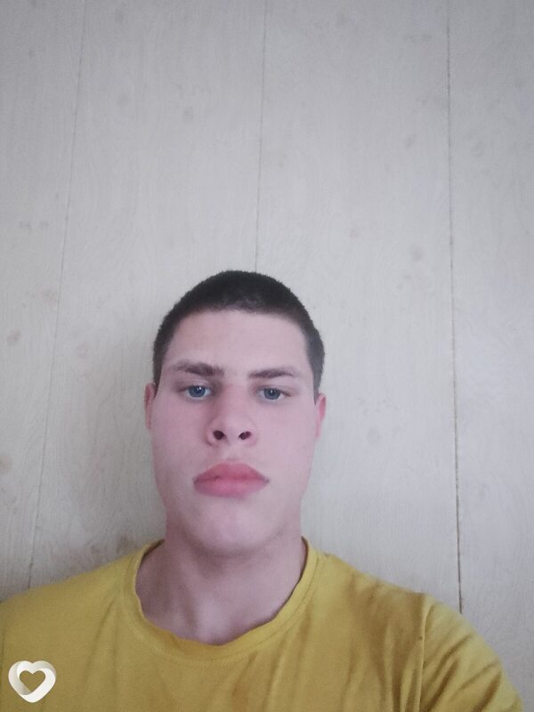 Кирилл, 19, Воронеже — анкета №2426847