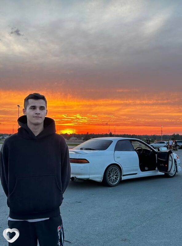 Кирилл, 26, Новосибирске — анкета №2426740