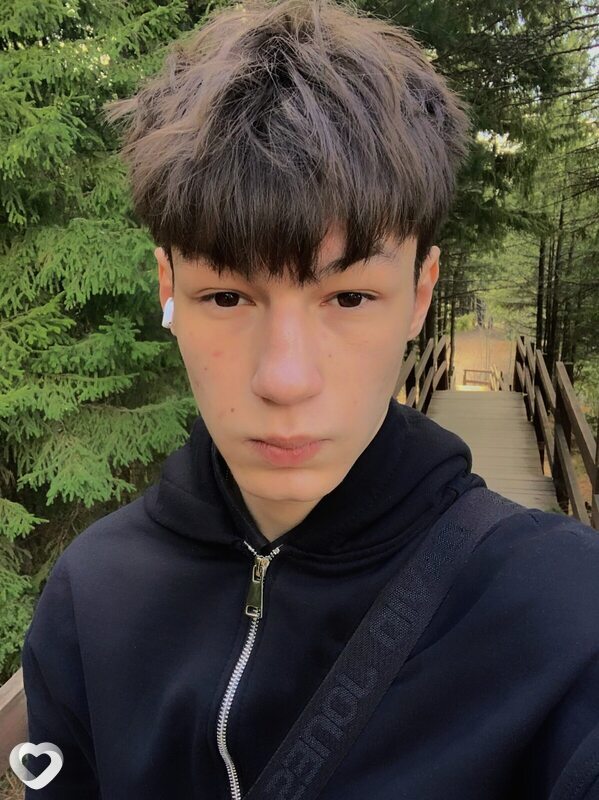 Алексей, 19, Тюмени — анкета №2427117