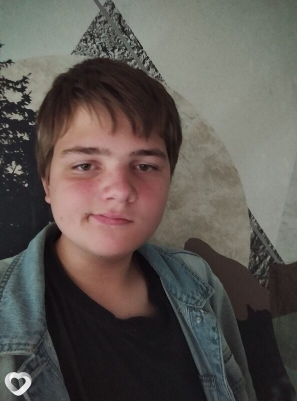 Александр, 19, Тюмени — анкета №2428551