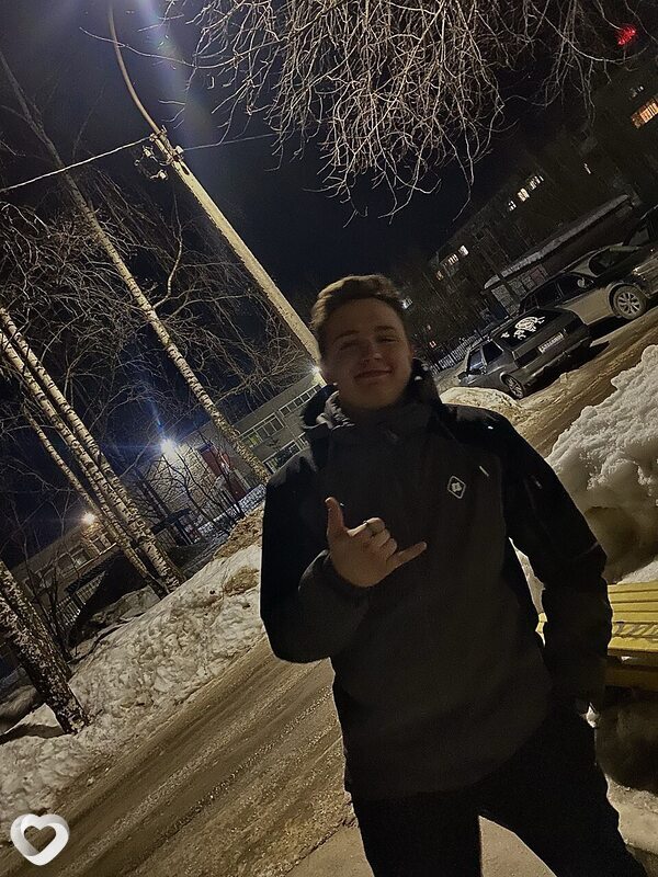 Саня, 19, Москве — анкета №2428842