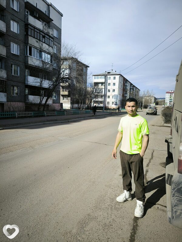 Лазизвек, 22, Иркутске — анкета №2428771