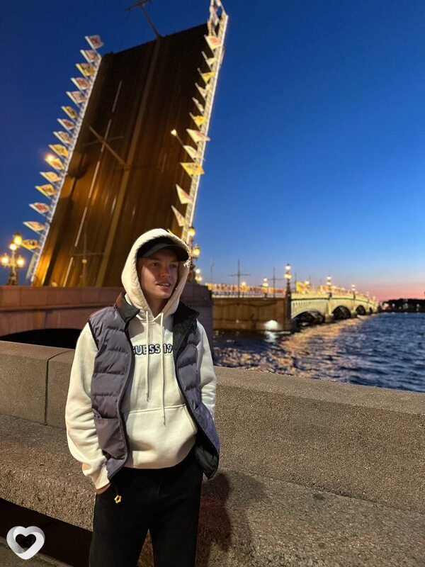 Никита, 22, Учалах — анкета №2428678