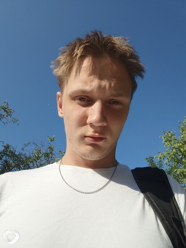 Богдан, 19, Москве — анкета №2429316