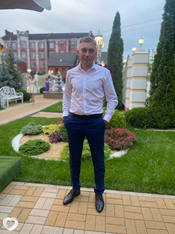 Артем, 31, Курске — анкета №2429225