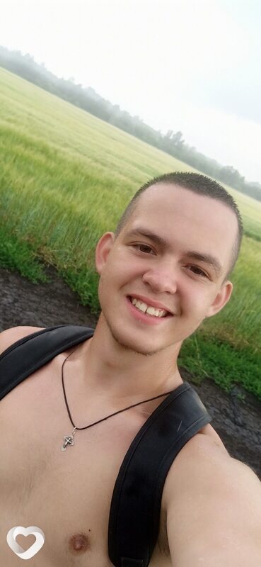 Дмитрий, 20, Белгороде — анкета №2429403