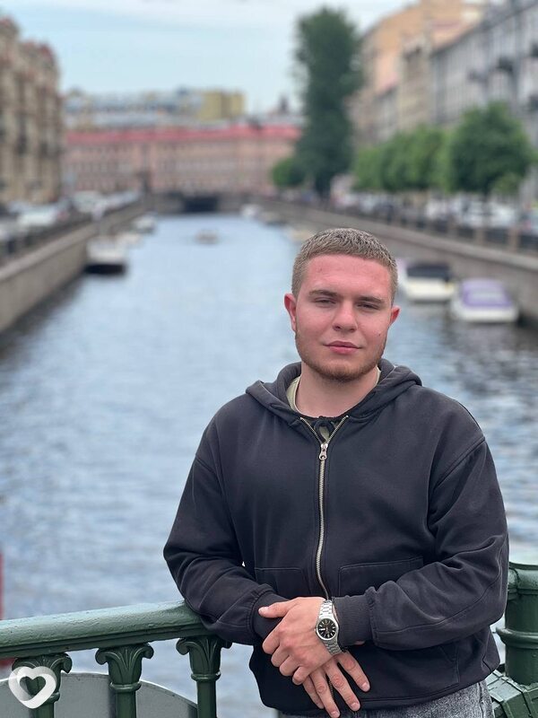 Даня, 21, Санкт-Петербурге — анкета №2430306