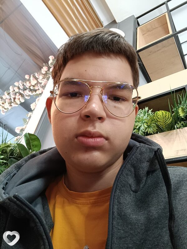 Антон, 20, Уфе — анкета №2430182
