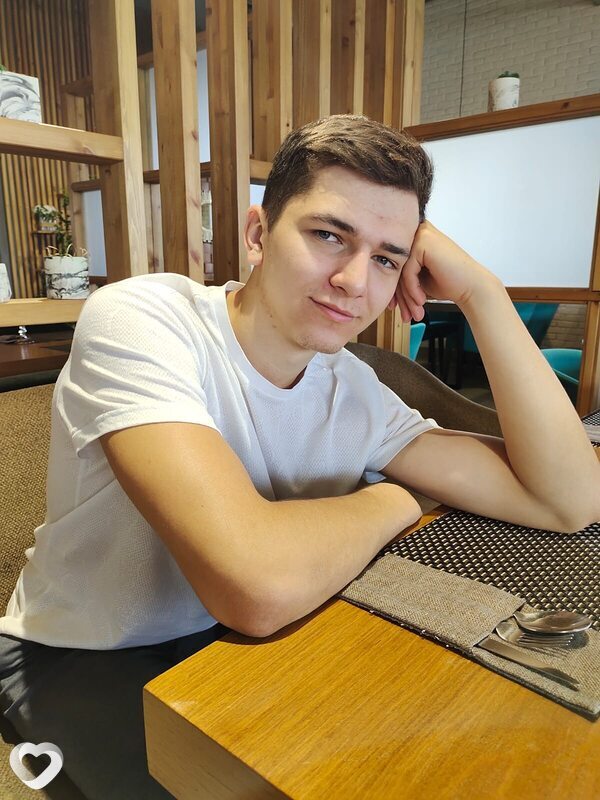 Илья, 25, Семей — анкета №2430648