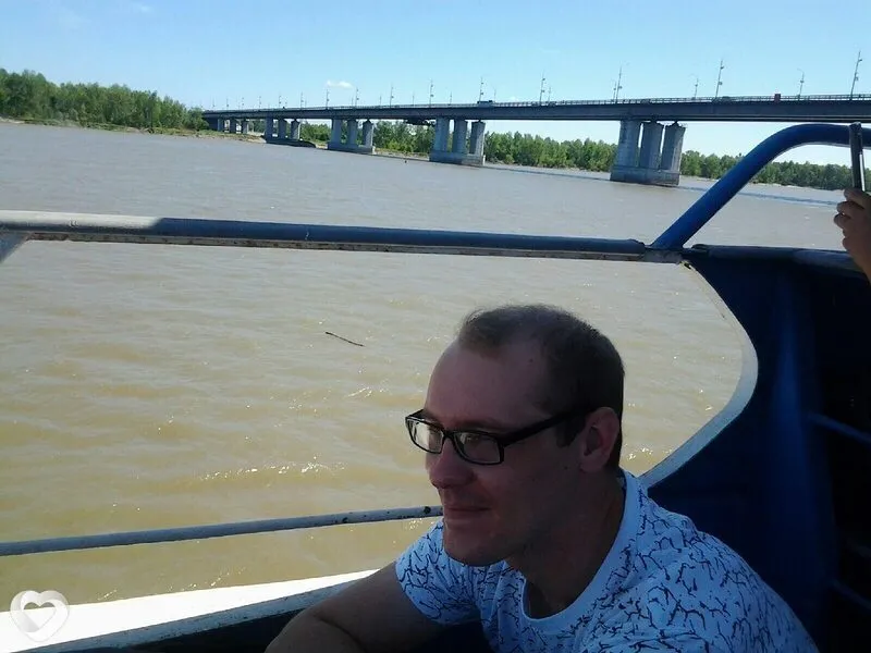 Илья, 31, Барнауле — анкета №2431069