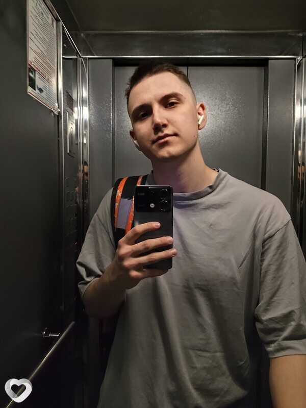 Илья, 23, Севастополе — анкета №2431223