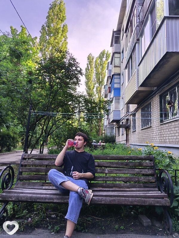Илья, 19, Москве — анкета №2431384