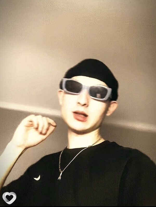 Максим, 21, Речице — анкета №2431426