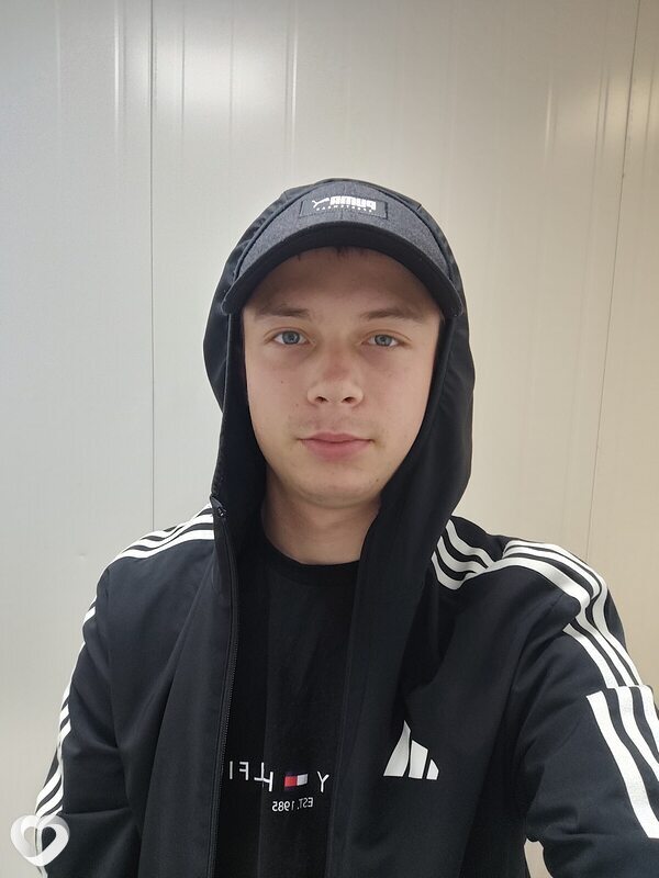 Александр, 22, Москве — анкета №2431688