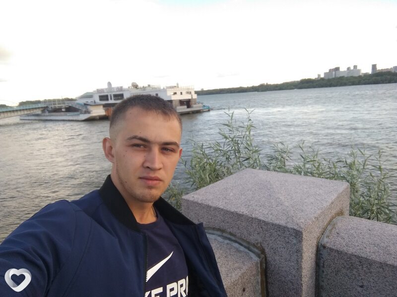 Михаил, Славянск