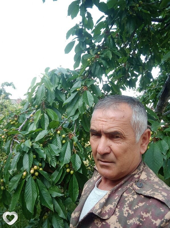 Комилжон, Чолпон-Ата