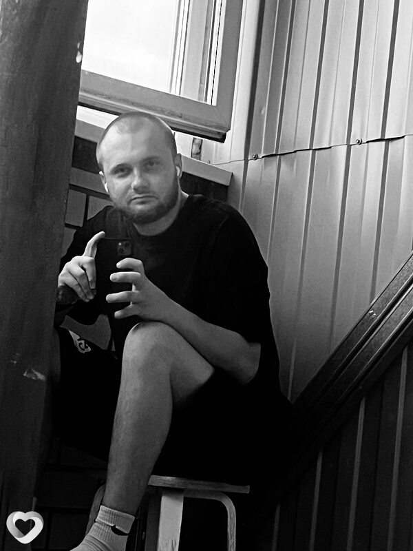 Илья, 26, Барнауле — анкета №2432838