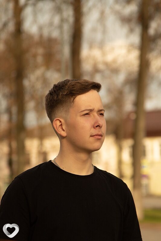 Семён, 20, Москве — анкета №2432989