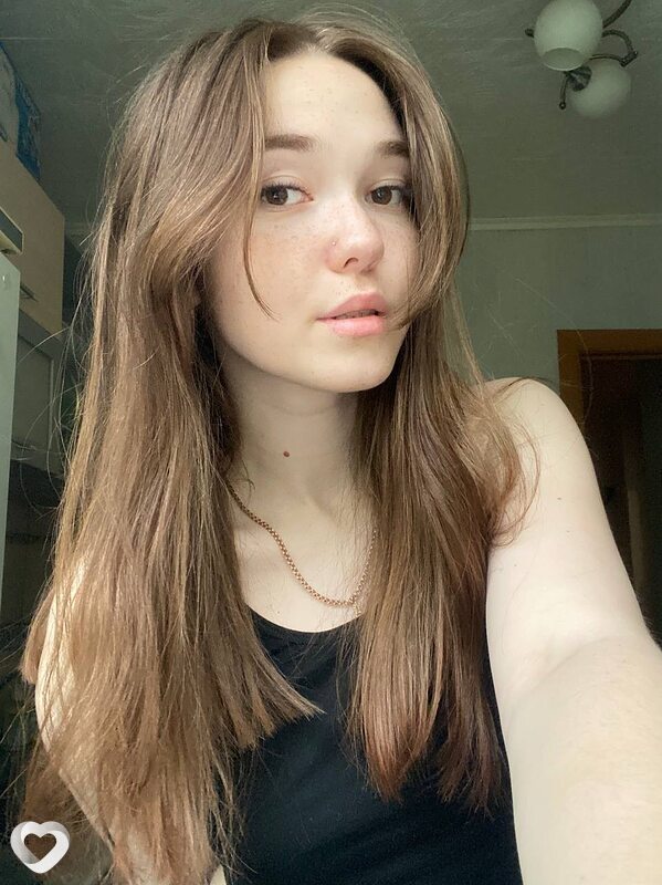 Алиса, 20, Екатеринбурге — анкета №2433697
