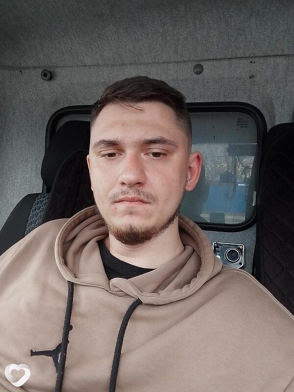 Валентин, 26, Новосибирске — анкета №2433340