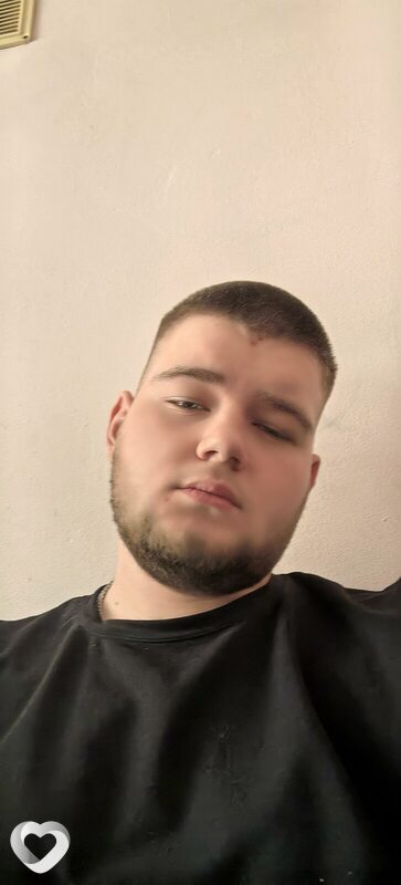 Алексей, 19, Благовещенске — анкета №2434427