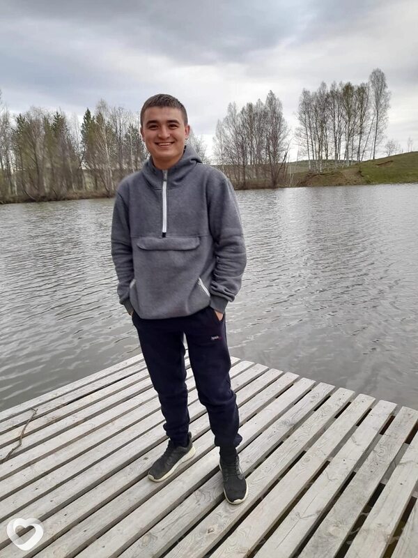 Антон, 24, Сатке — анкета №2434373