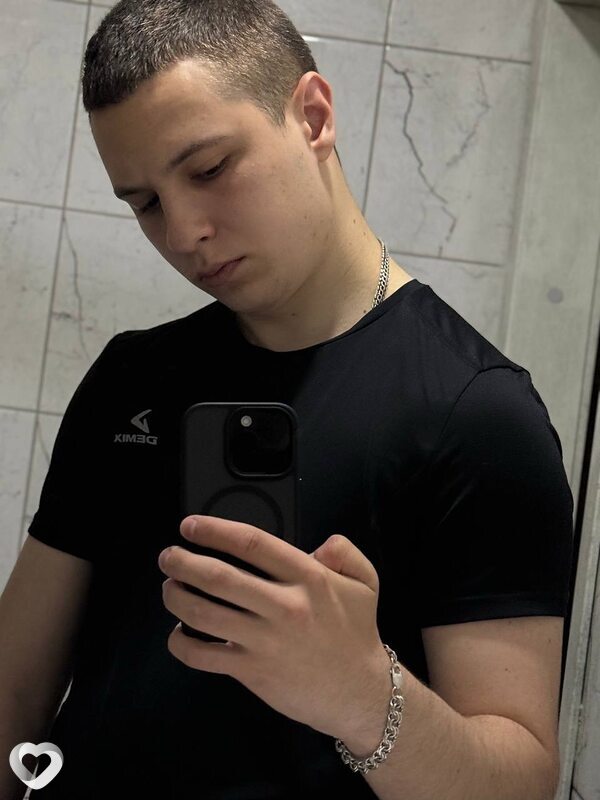Тёма, 21, Хабаровске — анкета №2434937