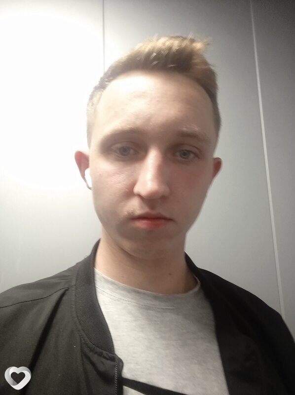 Дмитрий, 21, Челябинске — анкета №2435255