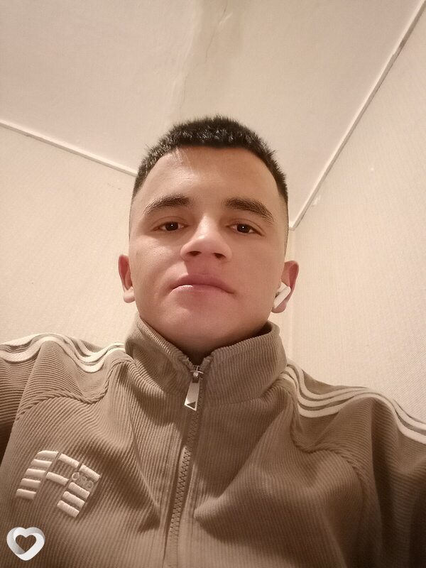 Жамшидбек, 22, Владивостоке — анкета №2435655