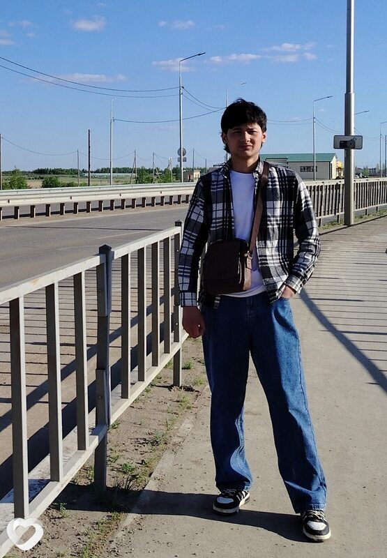 Абдунаби, 19, Якутске — анкета №2435671
