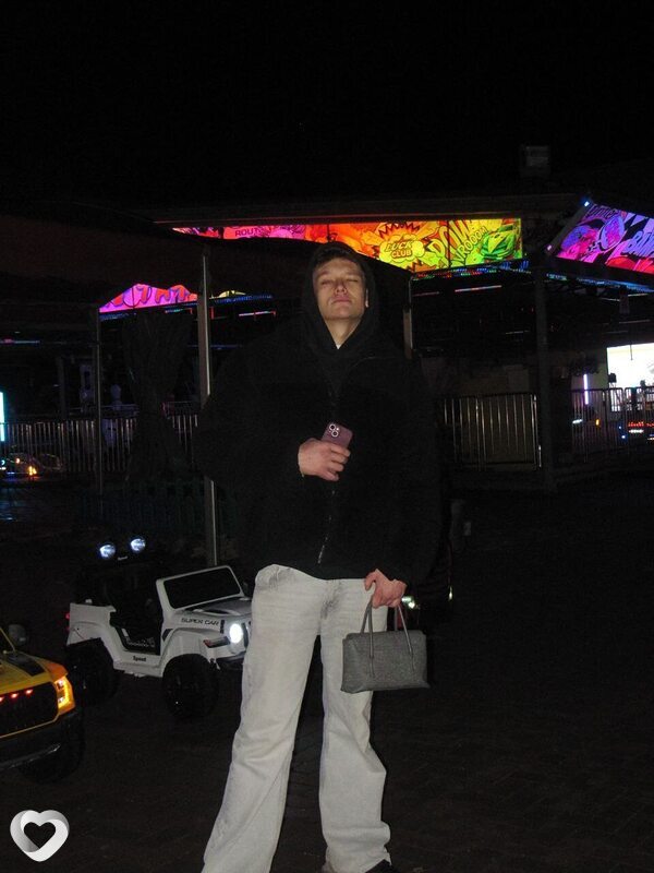 Дима, 19, Гродно — анкета №2436305