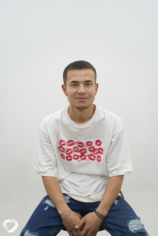 Гуломжон, 19, Губкине — анкета №2436692