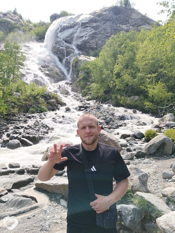 Макс, 23, Лисках — анкета №2436899
