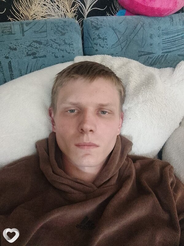 Иван, 21, Кыштыме — анкета №2437330