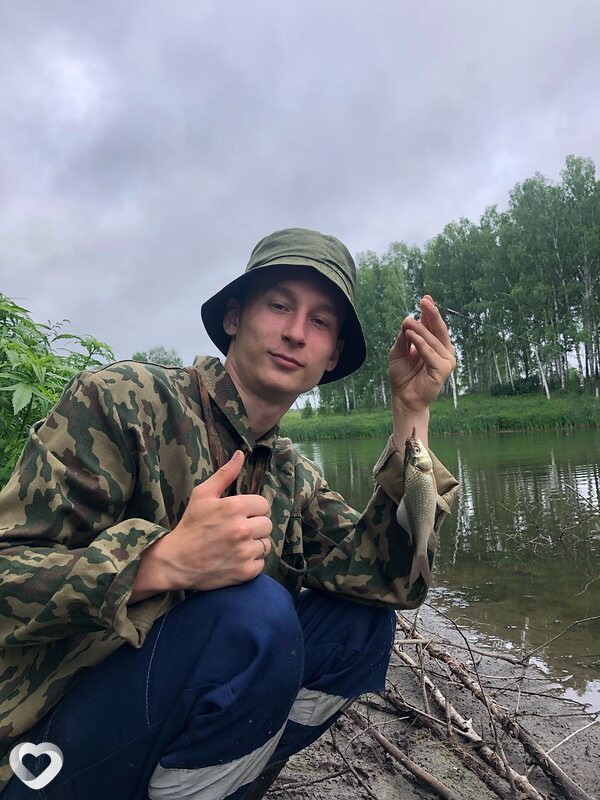 Ванёк, 21, Томске — анкета №2438457