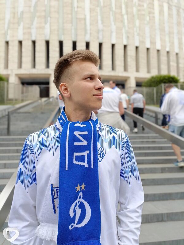 Ярослав, 21, Москве — анкета №2438671
