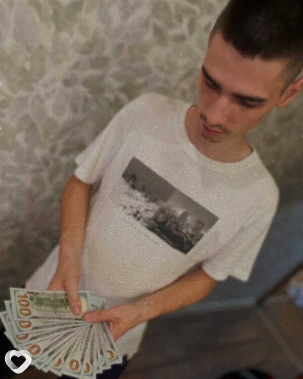 Дмитрий, 27, Новосибирске — анкета №2438970
