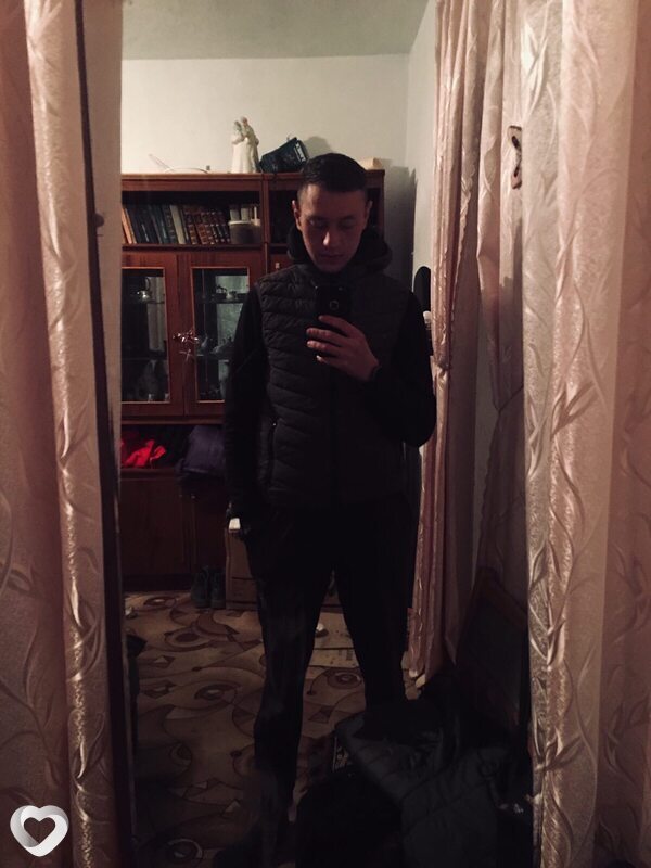 Олег, 21, Хмельницком — анкета №2439553